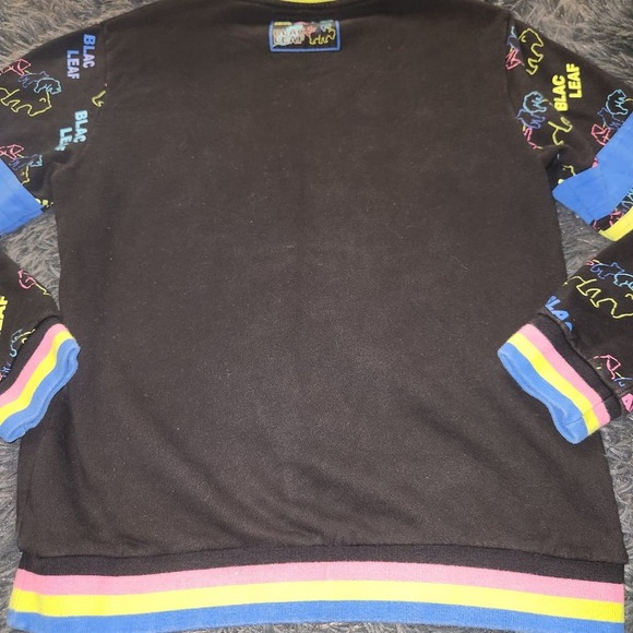 Like new blac leaf polar bear crewneck sweatshirt size small - Picture 2 of 7